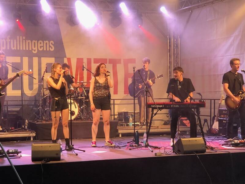 Pfullinger Musikschulbands begeistern die NEUE MITTE.jpg